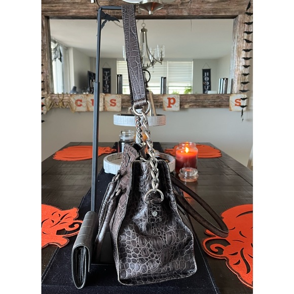 Michael Kors Hamilton Purse and Wallet Set - Picture 6 of 13